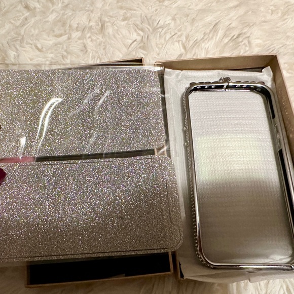 NWOT iPhone 12 or 12 Pro Glamour Bumper Case - Picture 7 of 7